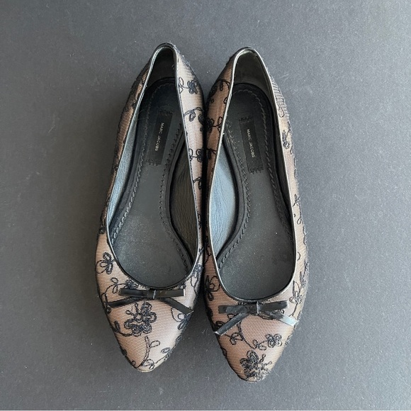 MARC JACOBS | Nude Flats with Floral Lace Overlay - Picture 6 of 13